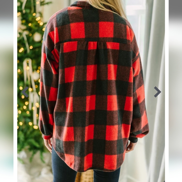 NWOT Oversized Red & Black Buffalo Plaid Super Cozy Button Down Top - Picture 2 of 4